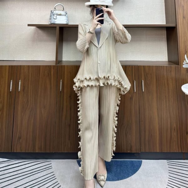 Jia Ning's new slimming plus size fashionable and stylish women's button autumn and winter edition lapel fungus set