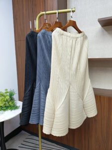 Summer half length skirt with floral buds, high waisted, fashionable, versatile, pleated, elegant, mid length, and Western style：圖片 2