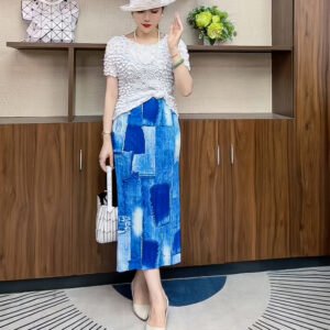 Women's midi skirt with fashionable summer slit print skirt, denim blue skirt, versatile retro long style, slim fit