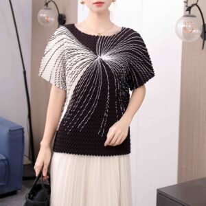 Jia Ning's new summer versatile fashionable round neck short sleeved simple line pineapple grid top