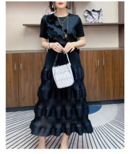Miyake 2024 Summer Korean Edition Solid Color Ruffle Fold Round Neck Short Sleeve Loose T-shirt Top for Women：圖片 2