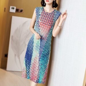 Tailored and versatile new long fashion dress, polka dot vest dress, Japanese and Korean casual sleeveless women's long dress