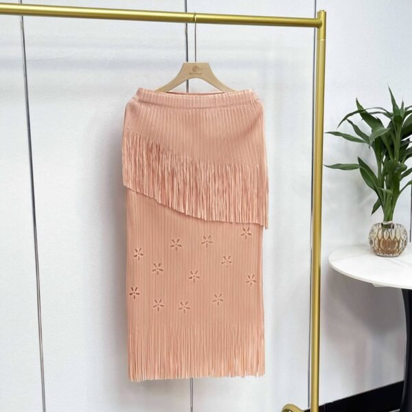 Fashionable new summer elastic band pink hollow tassel half skirt fresh, sweet and casual versatile half skirt