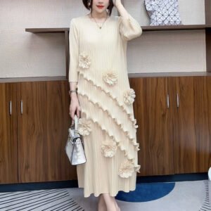 New socialite dress with elegant spring and summer temperament, long skirt with pleats, simple and casual, autumn and winter styles, super fairy to cover the belly and make you look slim