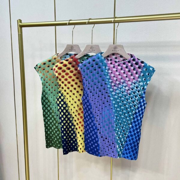 K231195 Jia Ning new versatile round neck slim fit short top with polka dot vest top