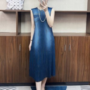 Jia Ning's new denim series sleeveless dress versatile temperament French classic slim pleated vest skirt