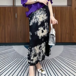 Half length skirt with floral patterns showing a slimming temperament, fashionable autumn and summer women's clothing, internet famous, high waisted goddess, casual and versatile print：圖片 5