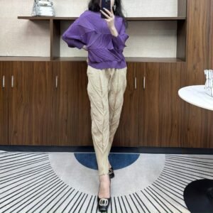 Jia Ning San Zhai's new pleated women's clothing plus size loose fitting pullover, stylish irregular diamond pleated top：圖片 10