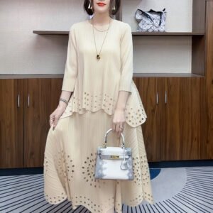 Miyake set, this year's popular hot item set, high-end dressing, fashionable women's summer style, slimming and pleated two-piece set