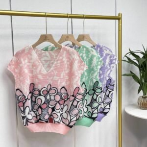 Jia Ning's new summer short sleeved V-neck loose sleeveless clover print vest top：圖片 3