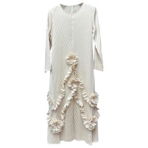 New round neck dress, long skirt with cinched waist, French temperament, seven flower embroidered dress, plus size, autumn and winter fashion：圖片 7