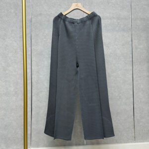 Casual pants, casual wide leg pants, straight leg pants, loose new style, autumn and winter new style, long pants, versatile, covering the belly and showing off weight：圖片 4