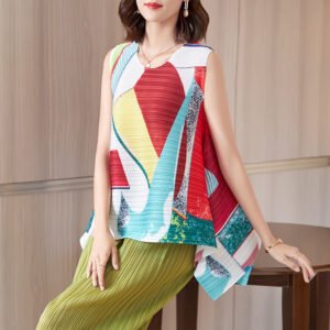 Jiatwisted pleated new 2022 summer women's clothing design sense contrasting color printed pleated vest loose T-shirt women's top：圖片 6