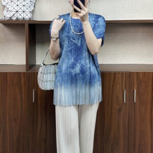 Jia Ning Summer Bat Sleeve Tassel Denim Blue Top with Fashionable and Loose Round Neck Casual Blue Versatile Print