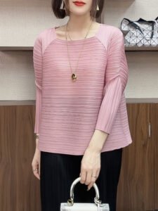 Miyake Qianying pleated solid color top with nine quarter sleeves, summer loose fit, belly covering t-shirt for women, fashionable and stylish, slimming and versatile：圖片 6