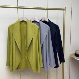 Jia Ning's new autumn and winter long sleeved versatile plus size women's clothing fish scale pleated lapel cardigan jacket with a versatile temperament：圖片 8