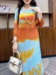 2024 Summer New Product: Miyake Fold Round Neck Printed Temperament Versatile Loose Dress, Fold New Style, Blended：圖片 6