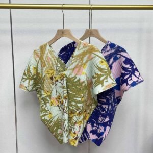 Jia Ning's new popular style with versatile temperament, short sleeved shirt with bamboo leaf V-neck for summer age reduction, casual and loose fit, short sleeved top：圖片 2