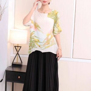 Jia Ning's new fashionable summer short sleeved round neck thin bamboo leaf frog top