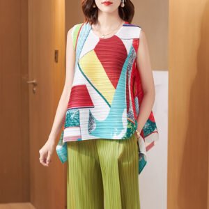 Jiatwisted pleated new 2022 summer women's clothing design sense contrasting color printed pleated vest loose T-shirt women's top：圖片 8