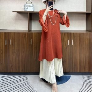 Autumn dress, fashionable and simple women's clothing, covering the belly and showing off thinness, medium to long style, high neck, one flower horizontal folding skirt, stylish round neck：圖片 5
