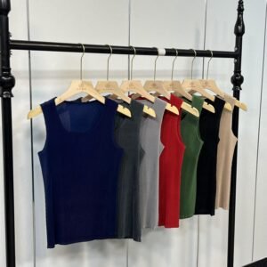 Large base ice silk vest, summer new item, knitted sleeveless loose fit, worn for slimming, round neck solid color vest top：圖片 5