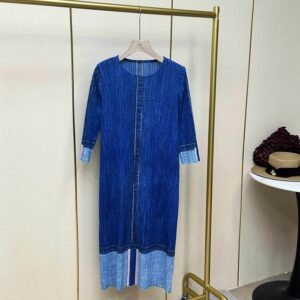 Temperament round neck loose pleated dress, summer mid length straight leg denim blue dress, slimming high-end blue：圖片 3