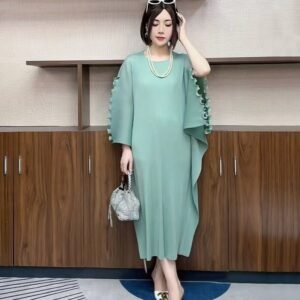 High end new dress with pleated and stylish style, oversized to show off weight, loose and fashionable to cover the stomach, knee high skirt to cover the stomach：圖片 3