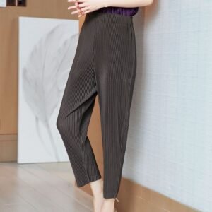 Caramel pleated cropped pants, grey casual style straight leg pants, children's summer new style, loose and versatile, slimming pencil pants, high waist：圖片 2