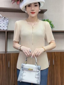 Summer T-shirt with pleated decoration T-shirt, high-end top, loose and versatile short sleeved, fashionable and slimming, vertical stripes to cover the belly, worn outside：圖片 11