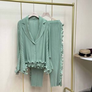 New women's long sleeved autumn and winter collection, plus size women's fashion collar, simple wood ear edge set：圖片 3