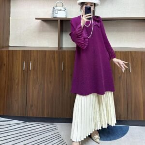 Autumn dress, fashionable and simple women's clothing, covering the belly and showing off thinness, medium to long style, high neck, one flower horizontal folding skirt, stylish round neck：圖片 7