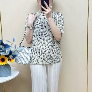 Chiffon shirt floral pop fashion round neck slimming versatile printed loose and stylish short sleeved top jacquard simple：圖片 4