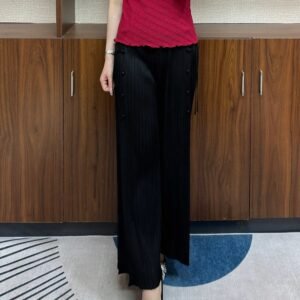 Simple plus size fashionable women's clothing with elastic waistband, casual and versatile straight leg pants, glass bead split pants, pleated and slimming：圖片 5