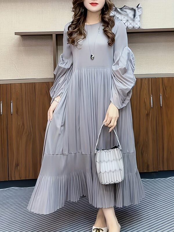Middle East Ramadan Dress Women's 2025 Fashion Autumn New Loose Long Skirt Age Reduction Slim Temperament Pleated Skirt Simple Style
