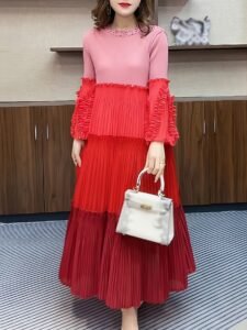 The Middle East Ramadan is popular in Europe and the United States, light luxury, celebrities, high-end sense of bell sleeve dresses, women's contrasting stitching, pressed pleats, chic temperament, large swing long skirts：圖片 5