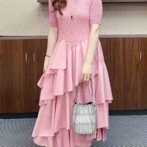 Women's dresses are 100% polyester high-grade elegance, dopamine colors are versatile, and summer is fresh