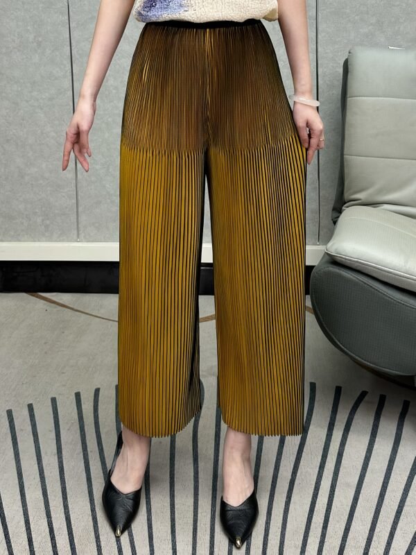 Middle Eastern Ramadan pleated wide-leg pants women's summer new casual and versatile fashion mid-rise large size draped pleated pants