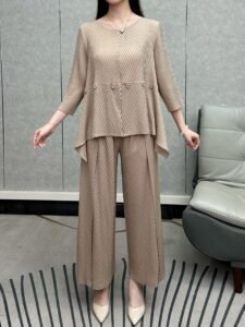 Middle East Ramadan 2025 Spring New Manufacturer Direct Supply Pleated Fish Scales Light and Breathable Solid Color Commuting Versatile Women's Set：圖片 5