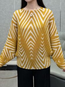 Middle East Ramadan Top Handmade 2024 New Spring and Autumn Elegant Versatile Round Neck Korean Version Striped Casual Pleated Long Sleeve T-Shirt：圖片 2