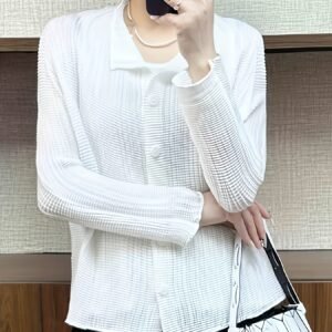 The new Ramadan in the Middle East is versatile, simple temperament, women's clothing, loose and thin, long-sleeved, thin 5-button corn fold top